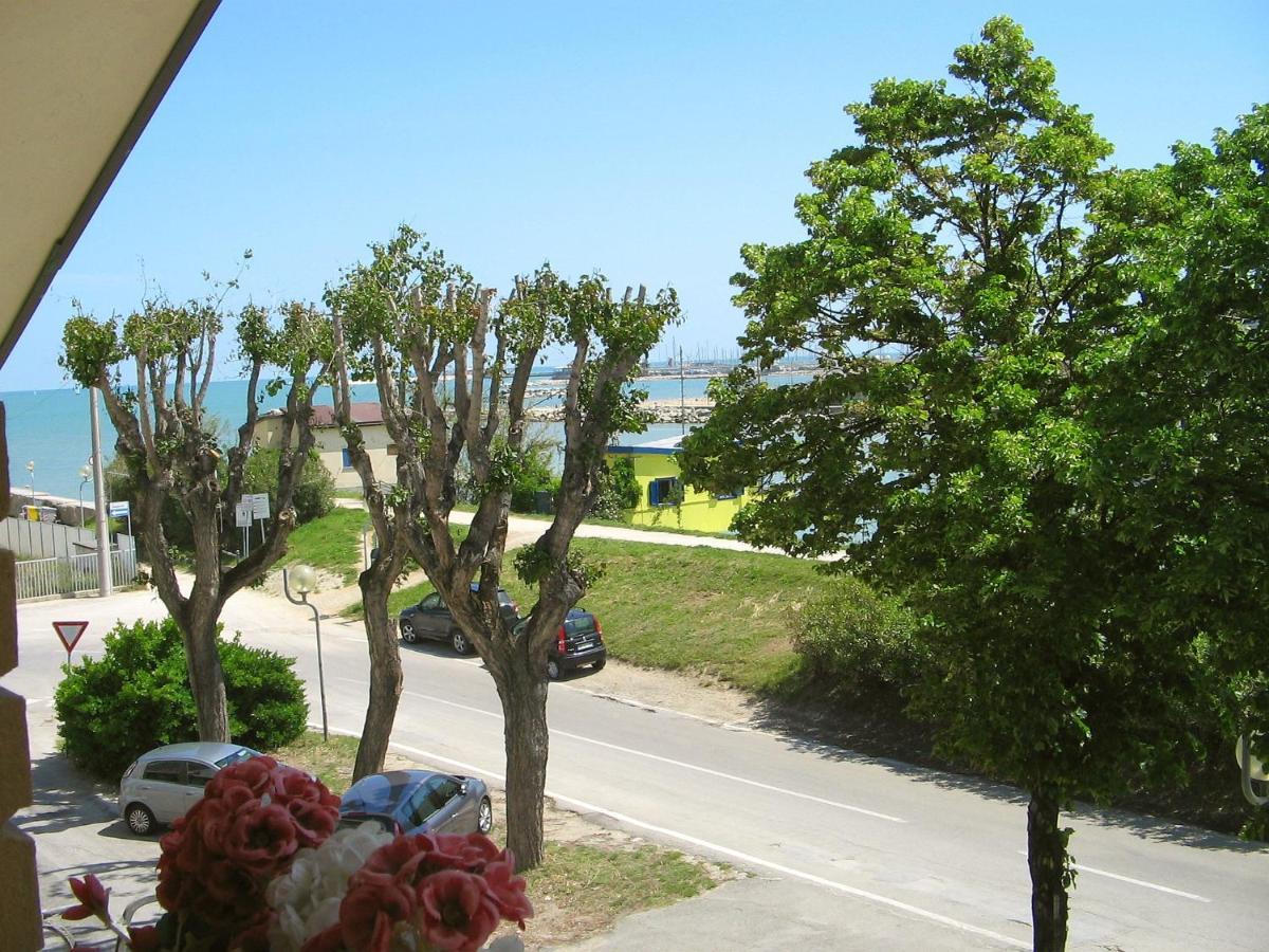 Villa Lauda B&B 리미니 외부 사진