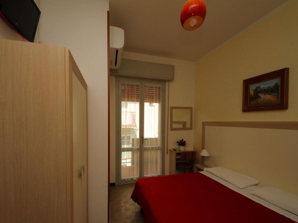 Villa Lauda B&B 리미니 객실 사진