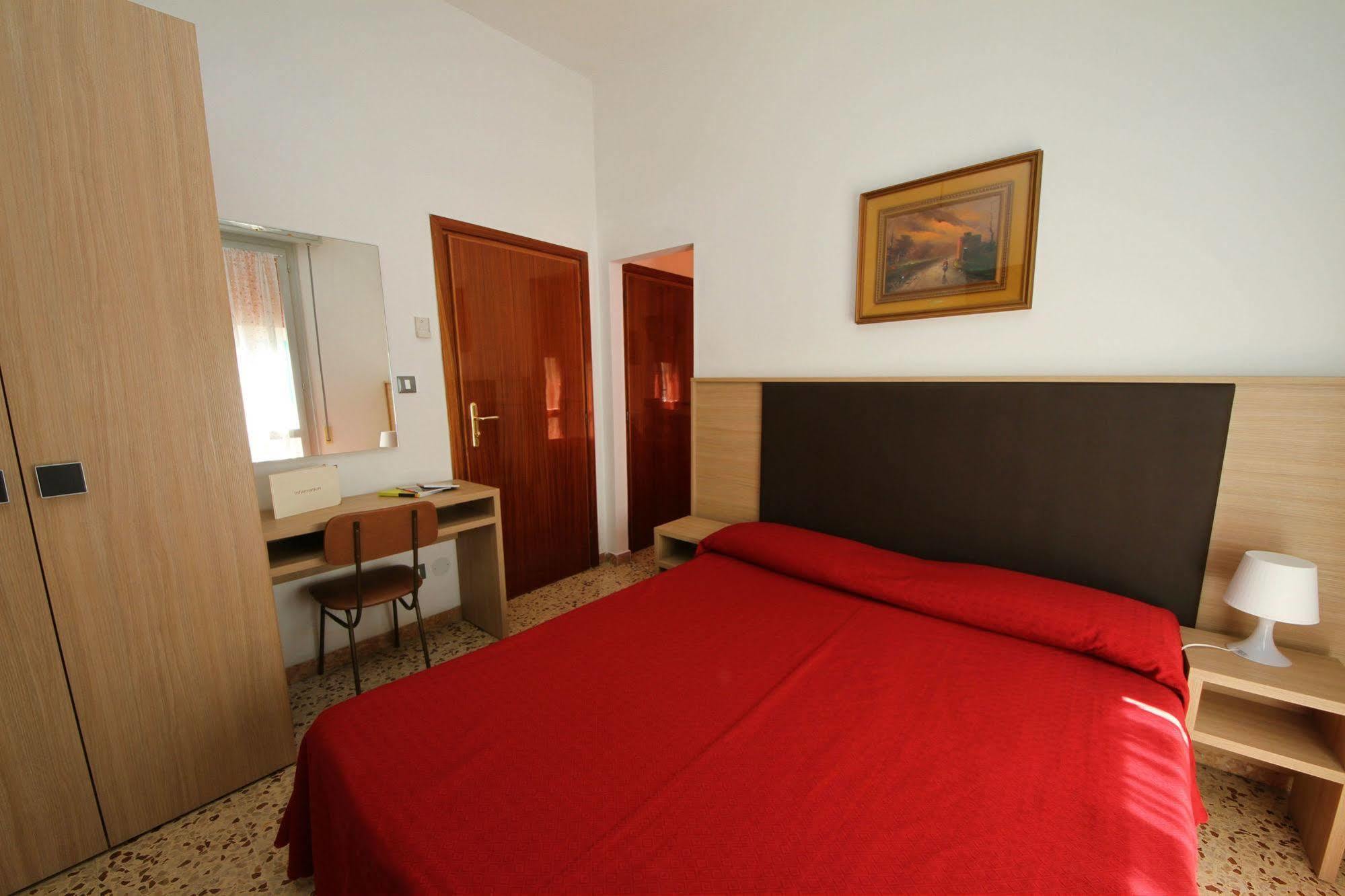 Villa Lauda B&B 리미니 외부 사진