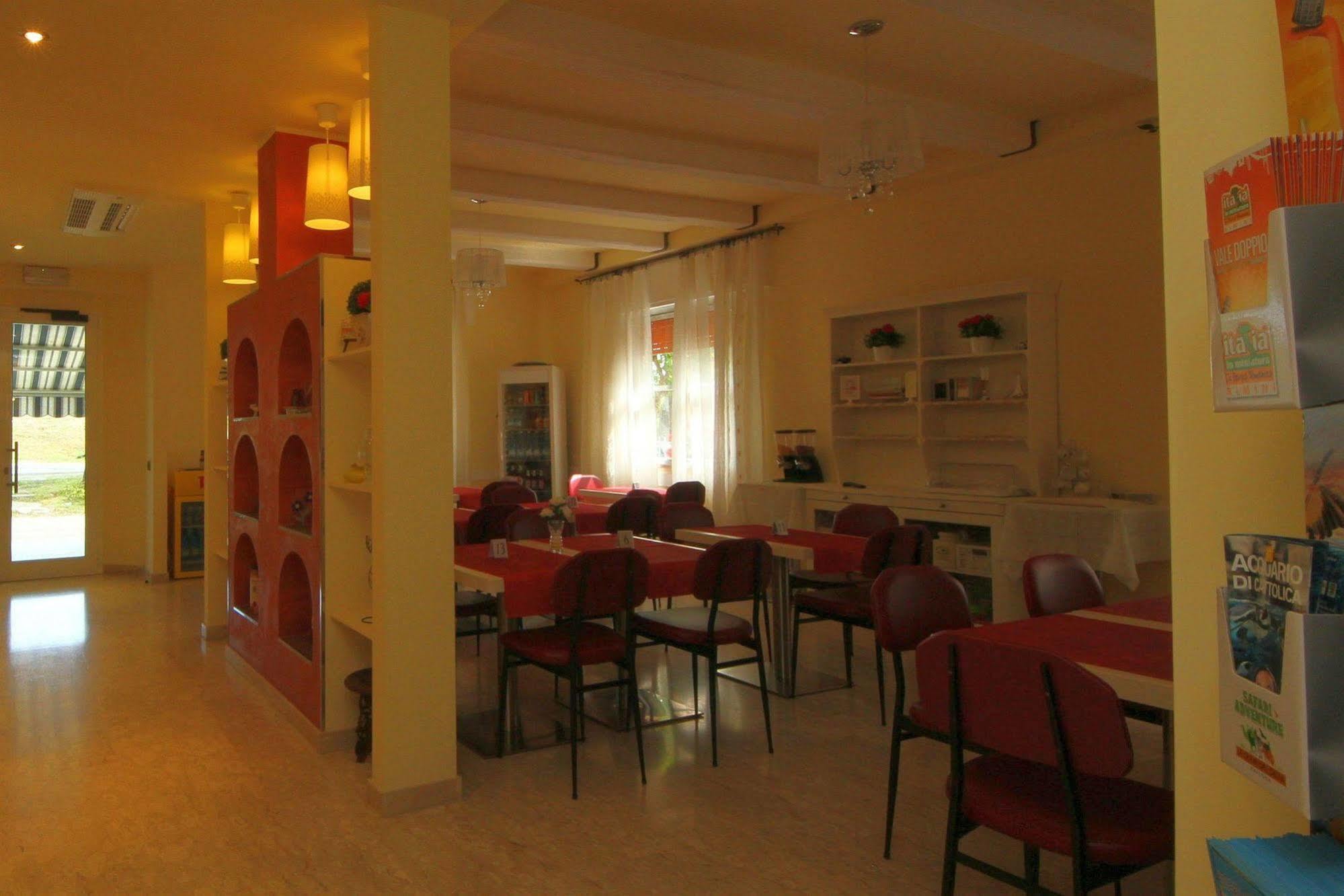 Villa Lauda B&B 리미니 외부 사진
